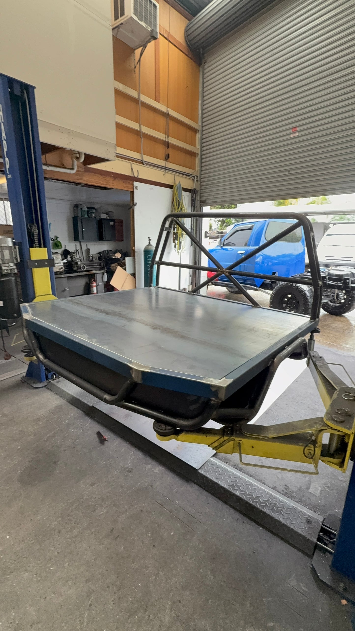 Nissan patrol tray