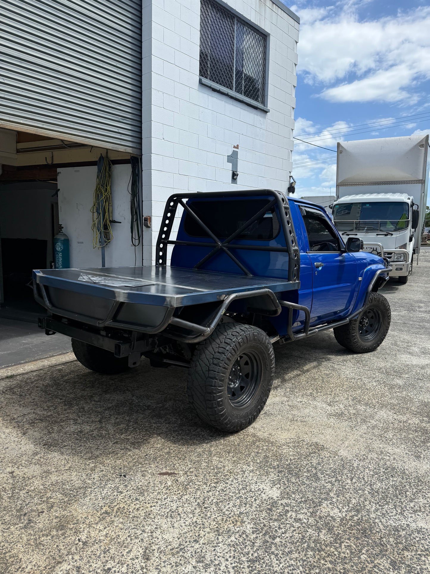 Nissan patrol tray
