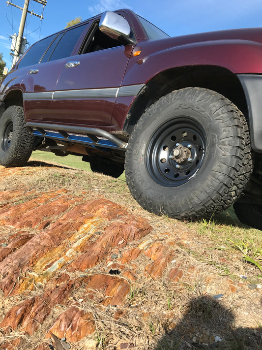 105 Series Toyota Landcruiser Rock Sliders