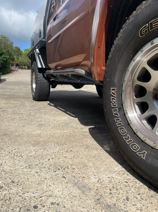 Nissan Gu Patrol Heavy Duty Rock Sliders